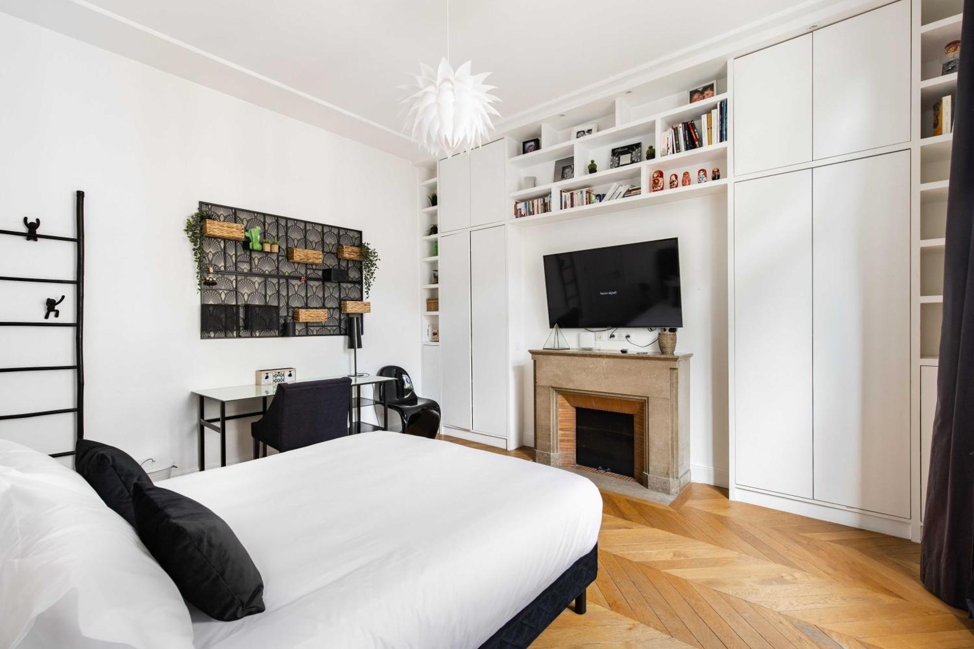 Luxury - 5br-10p - Trocadero Apartment