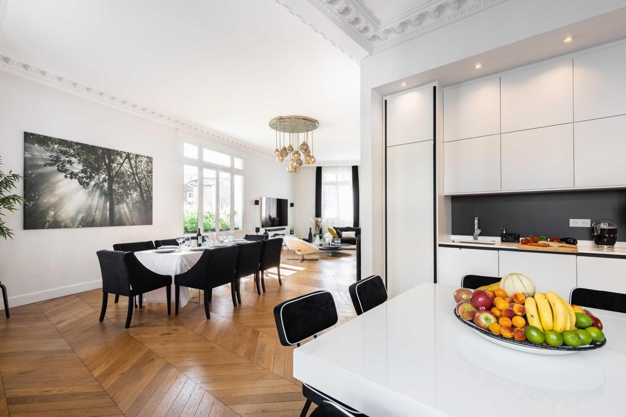 Luxury - 5br-10p - Trocadero Apartment *